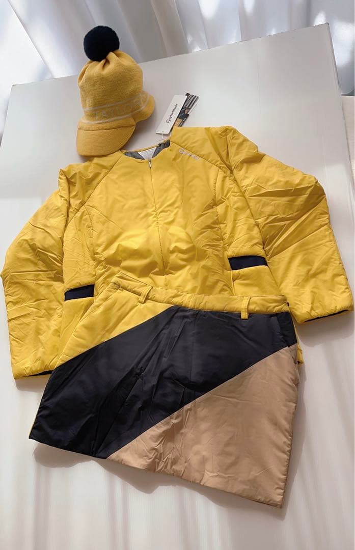 テーラーメイドゴルフ　防寒5点セット　中綿ジャケット　スカート　ハイネック