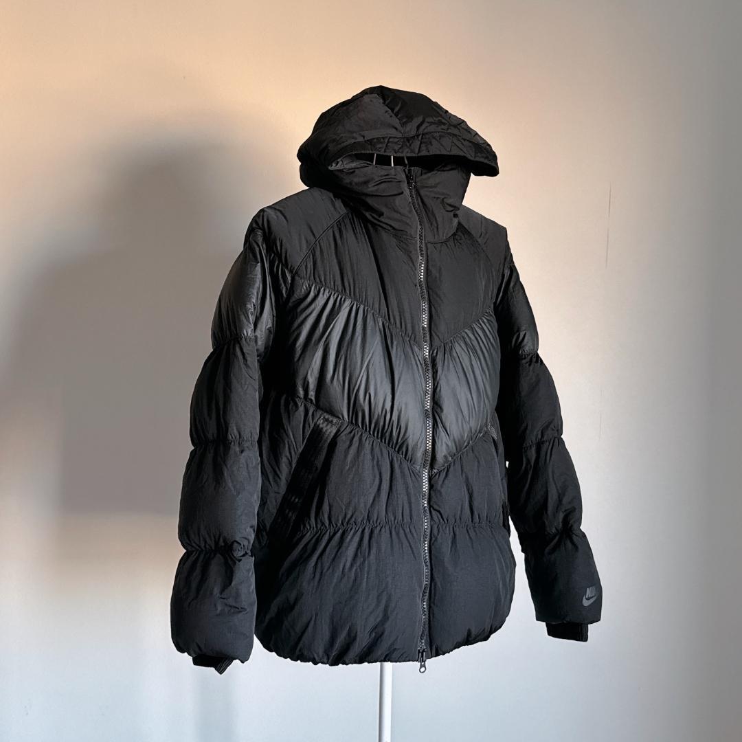 NIKE フード付き ブラック ダウンジャケット L