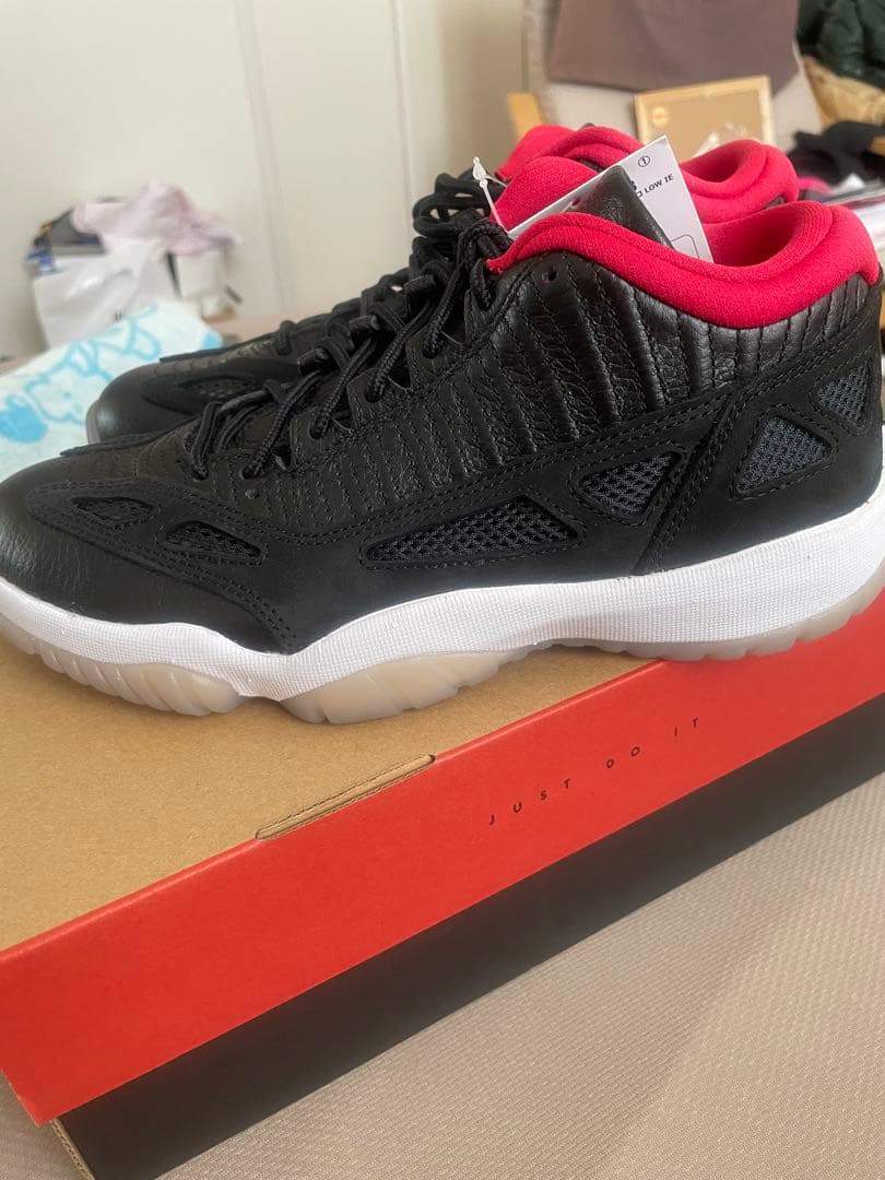 シューズ(男性用) AIR JORDAN11 RETRO LOW IE