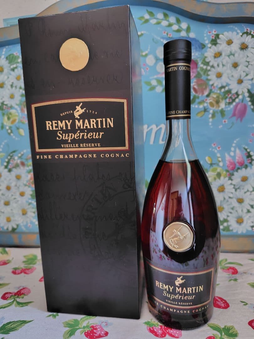 レミーマルタン スーペリア フィーネ　シャンパーニュ　旧ボトル 700ml