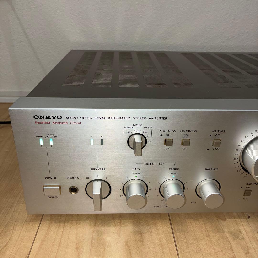 名機　onkyo A-819プリメインアンプです いい音です！！
