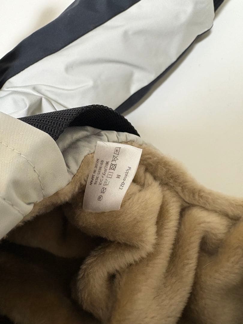 イタグレPippino ボンバーヒートジャケット ライトグレー×ブラック美品 M