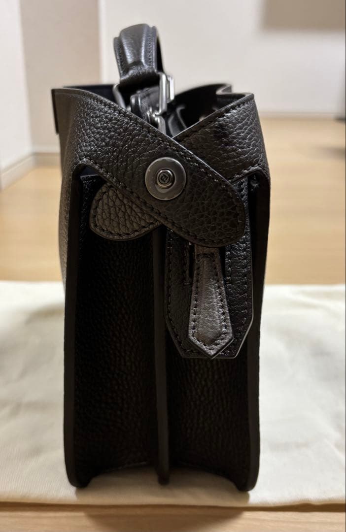 FENDI ピーカブー ISeeU スモール