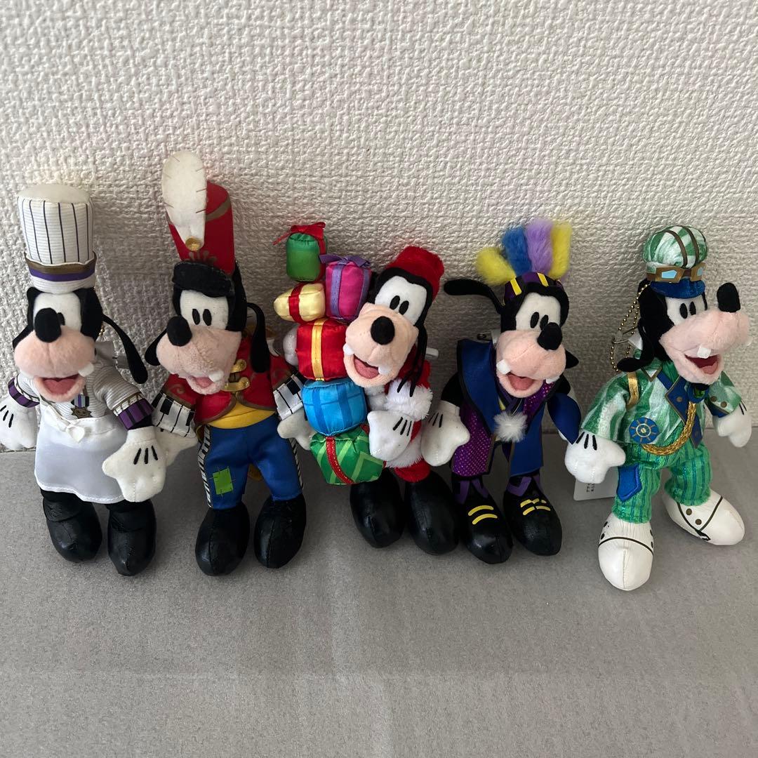 グーフィーぬいぐるみバッジ　マックスぬいぐるみバッジ2体　　　　まとめ売り