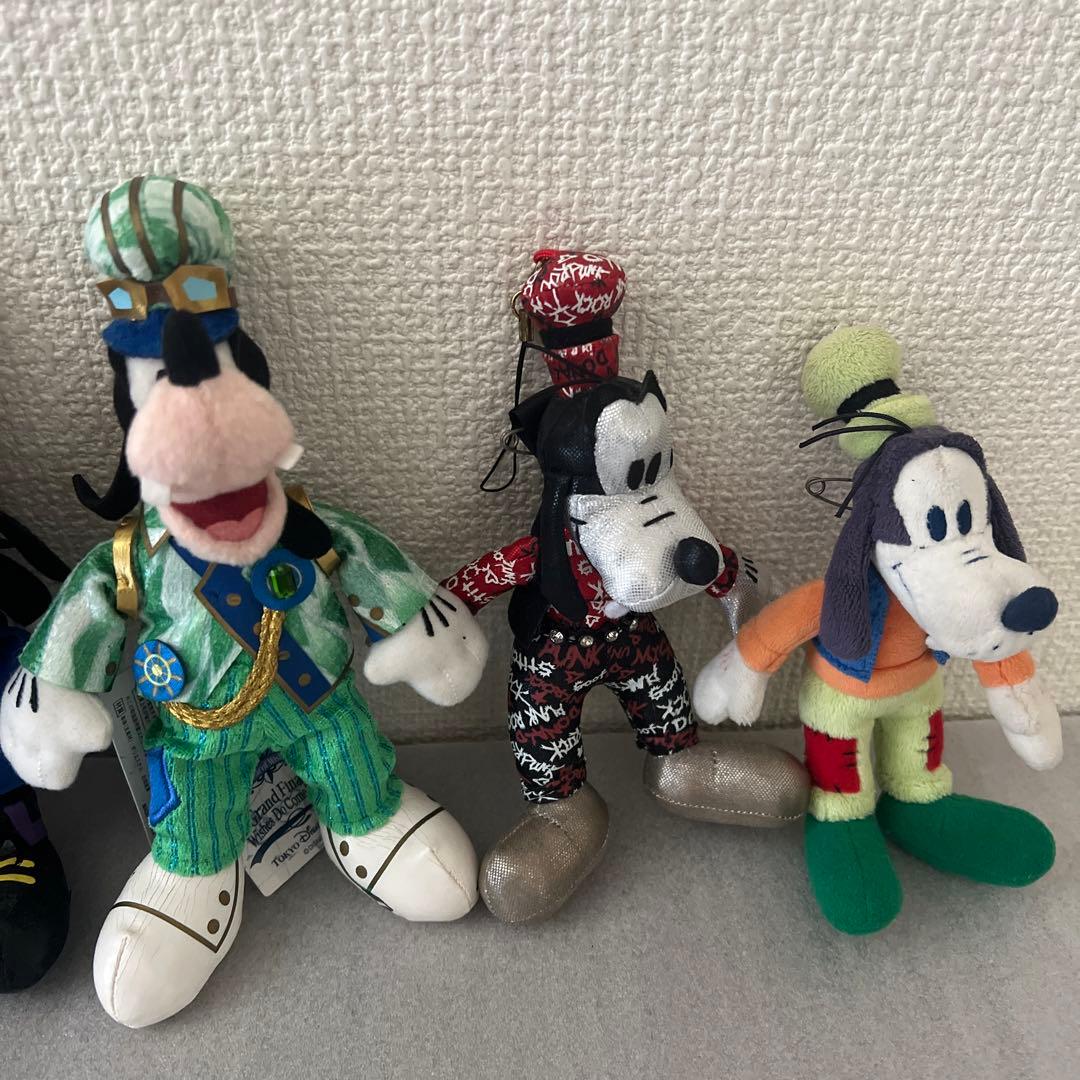 グーフィーぬいぐるみバッジ　マックスぬいぐるみバッジ2体　　　　まとめ売り