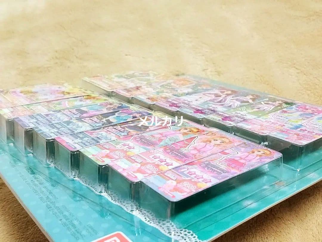 【韓国版　アイカツカード18枚セット】