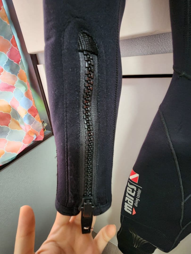 mares ダイビング用ウェットスーツ