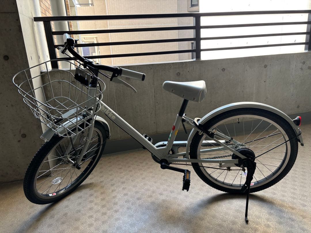 ビッケ bikke 子供用自転車 ブルーグレー 22インチ　ヘルメット付き