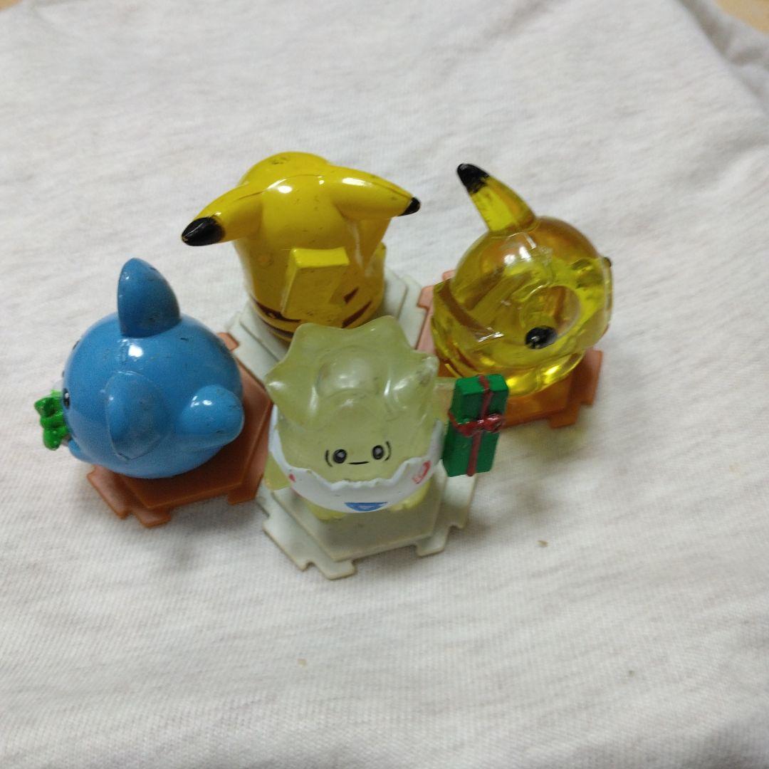 ポケモンフィギュア クリマスデザイン4体 ピカチュウ、マルル、トゲピー 任天堂