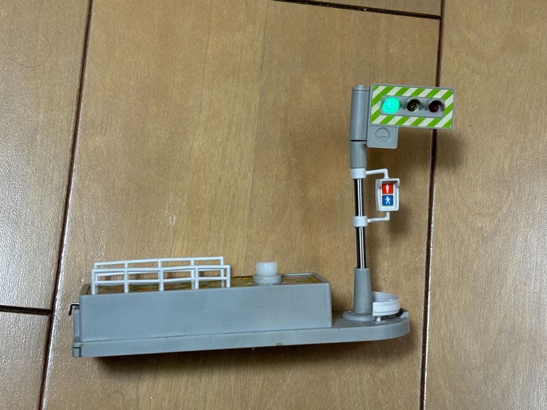 トミカタウン 消防署と交番のセット (オマケに信号機)