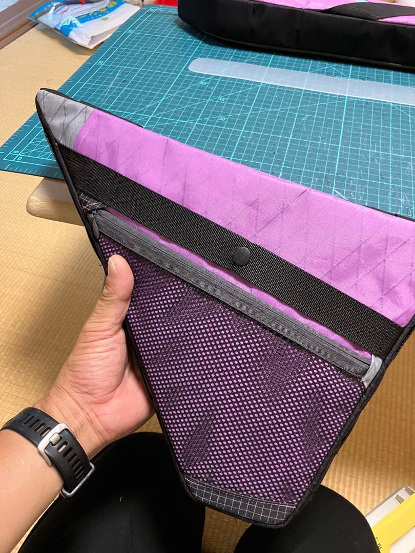 ハンドメイド　上下分割式フルフレームバッグ　X-PAC オリーブ　マルベリー