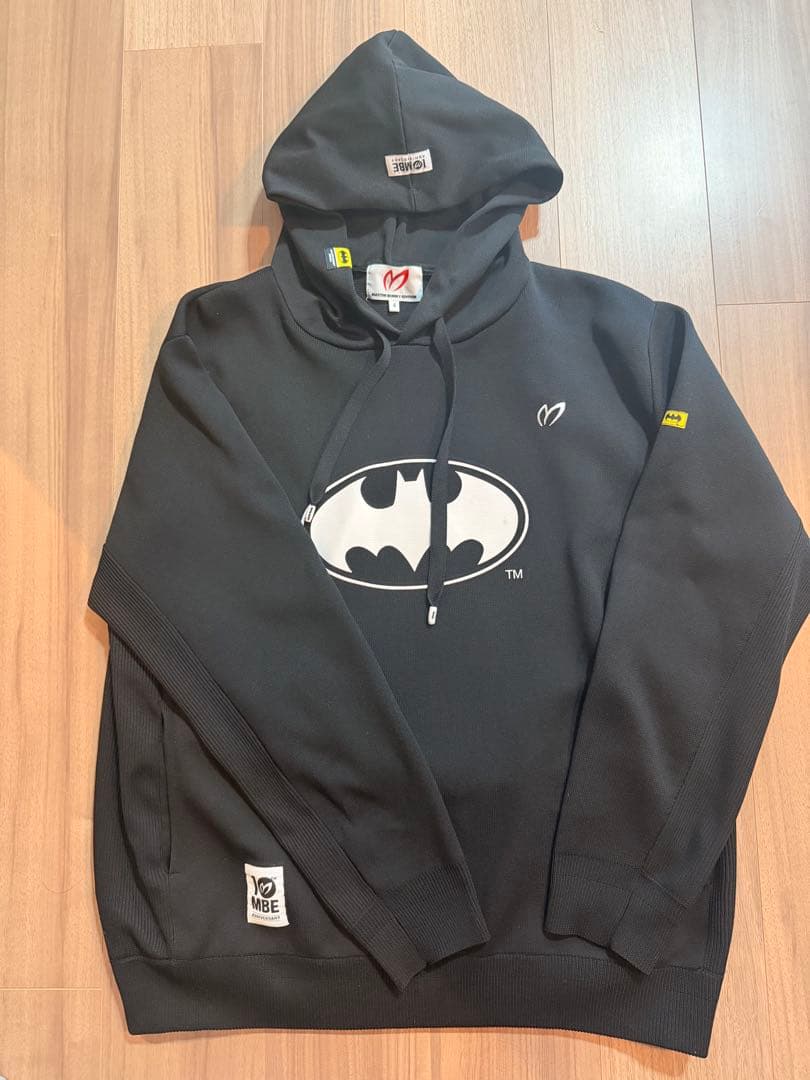 マスターバニーエディション ×BATMAN 10周年 長袖 ニットパーカー