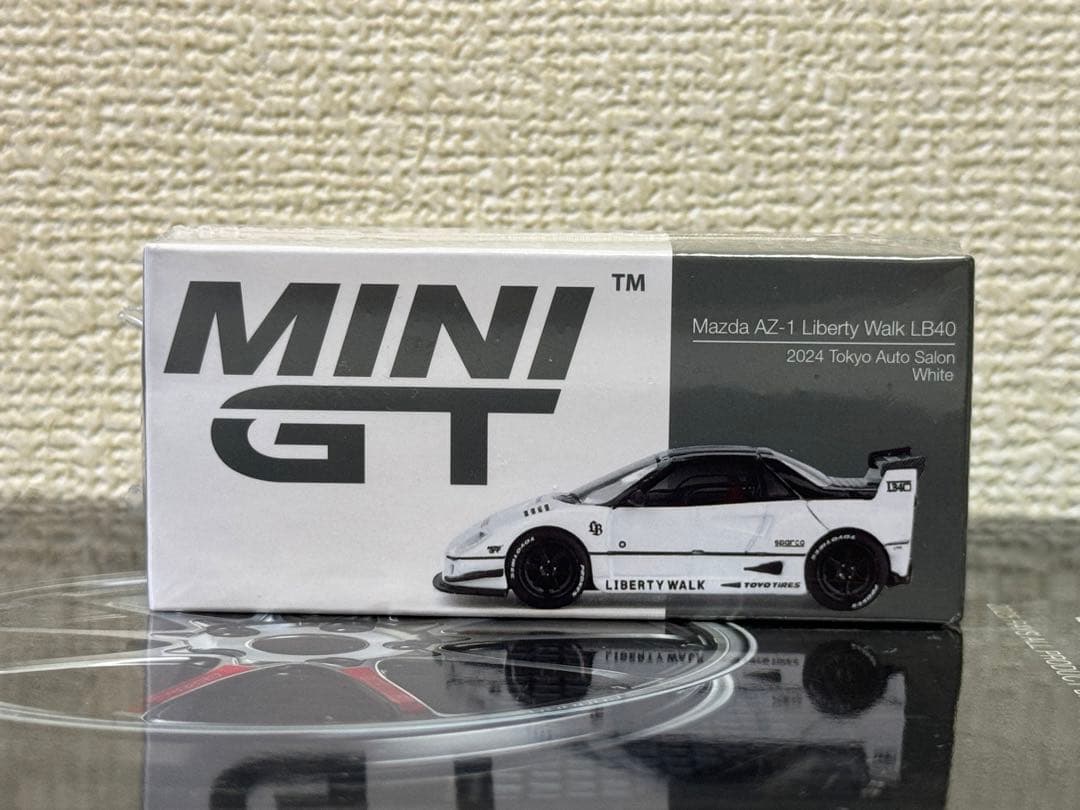 ミニカー MINIGT 1/64 Mazda AZ-1 Liberty Walk LB40