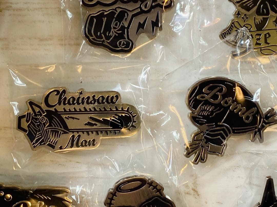 劇場版 チェンソーマン レゼ編 モチーフ ピンズ ブラインド 全10種