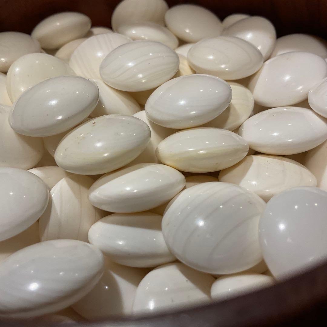 美品！囲碁セット【高級碁盤、碁石36号、特大碁笥】脚付 蛤 那智黒 碁盤 ヘソ付