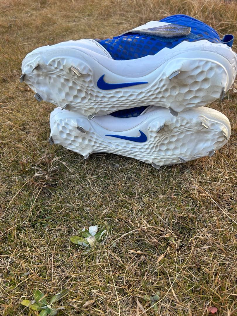 nike 野球　スパイク　トラウトモデル