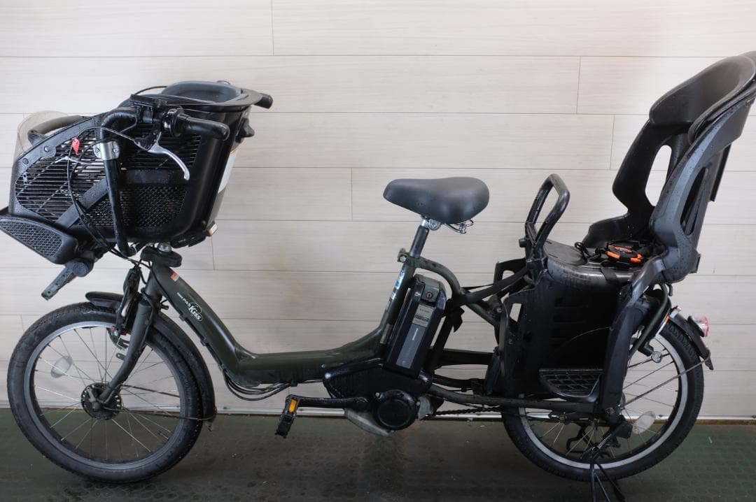 電動自転車 ヤマハパスKISS　 20インチ 3段（新品8.9Ah）　充電器有