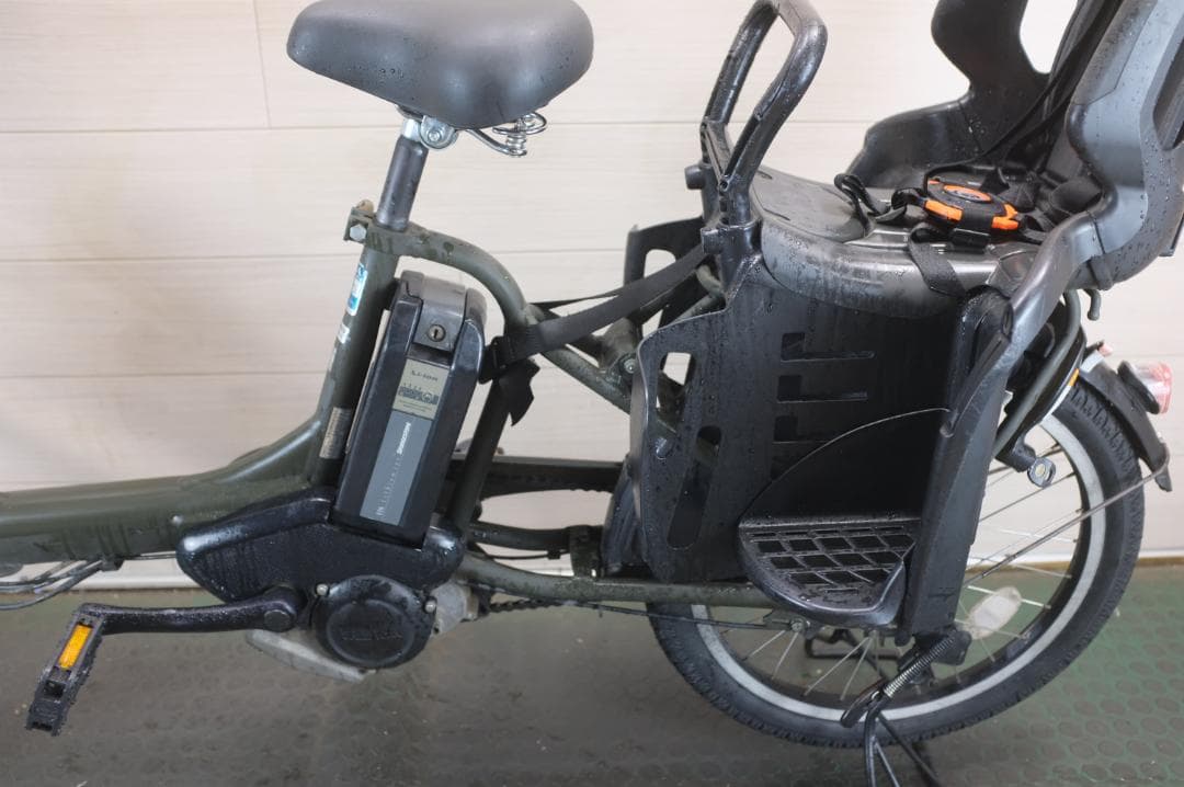 電動自転車 ヤマハパスKISS　 20インチ 3段（新品8.9Ah）　充電器有