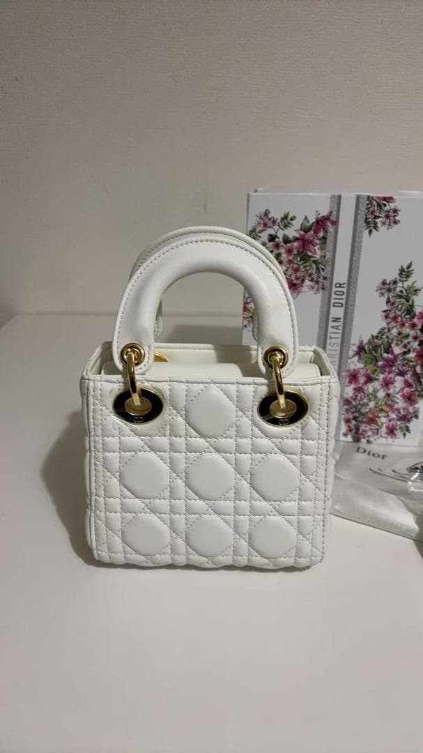 スモール ホワイト カナージュ・レザー