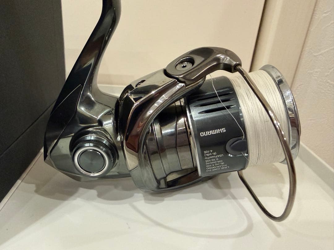 SHIMANO C2000S スピニングリール