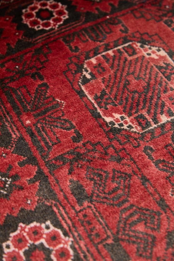 ヴィンテージ絨毯　トライバルラグ　トルクメン族　ウール（193×99cm）赤・黒