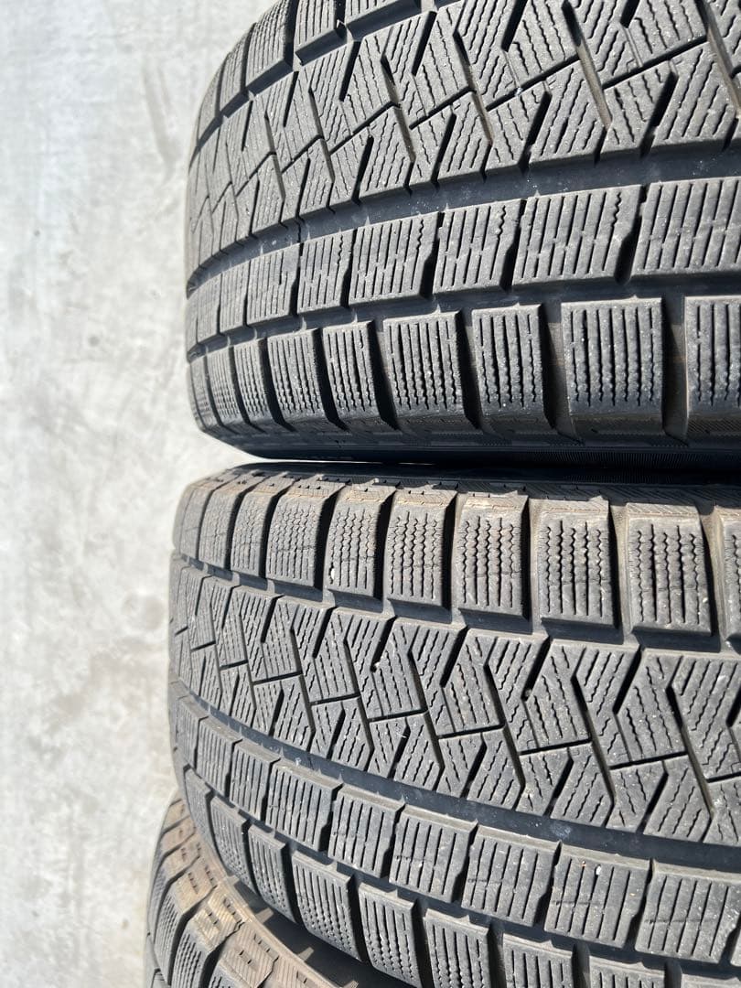 トヨタ　マークXジオ　純正ホイール　215/60R16 スタッドレス