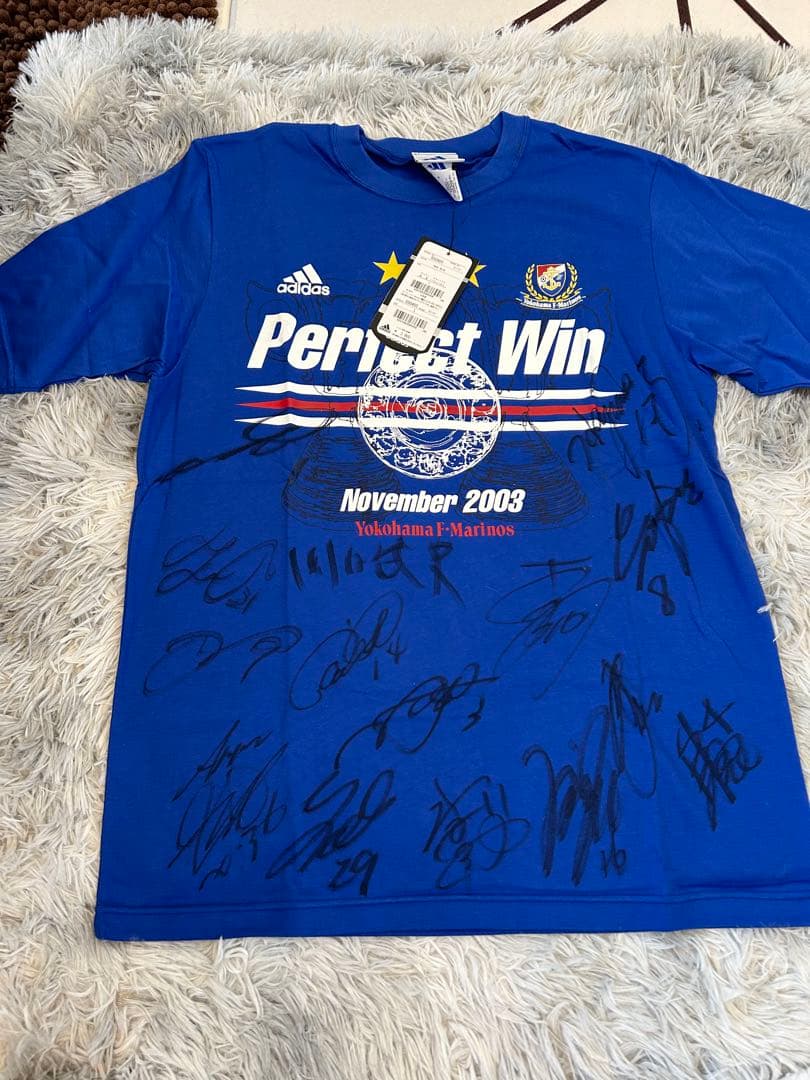 2003 横浜マリノス松田直樹選手他15名サイン入りTシャツ