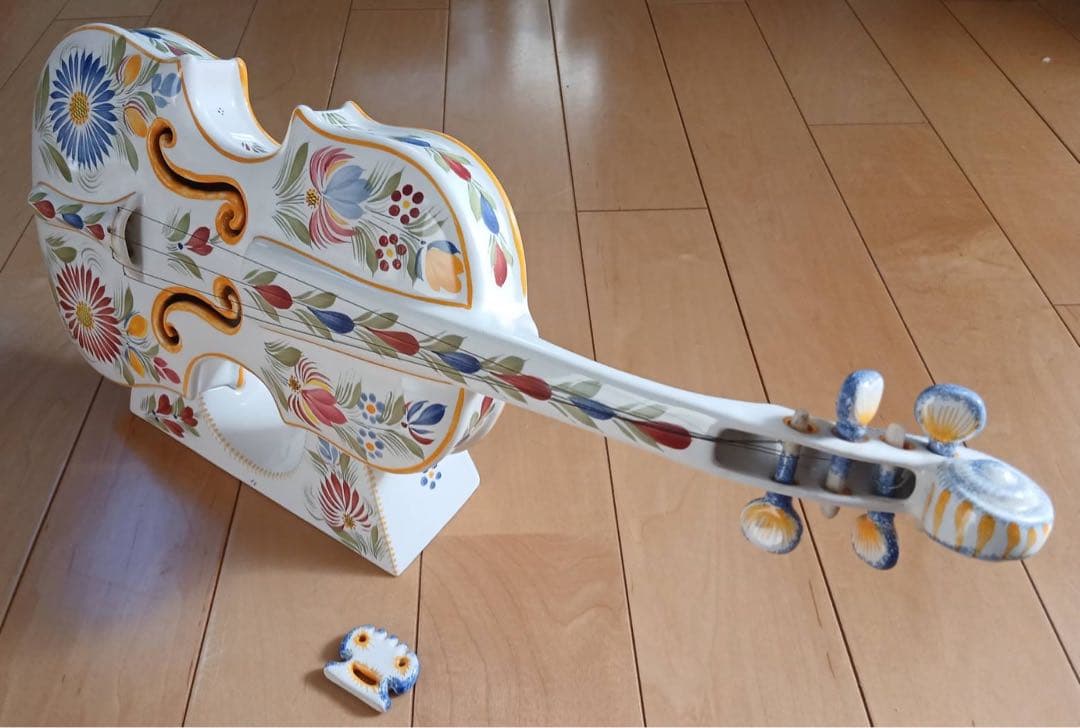 ヴォイオリン型 陶器 置物 アンリオ・カンペール フランス インテリア