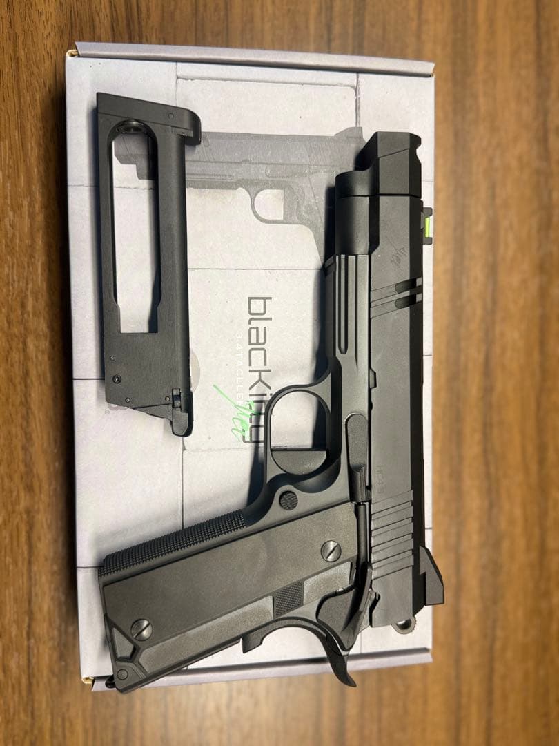 新古品！！ BLACKITY HELLCAT 43 co2ガスガン