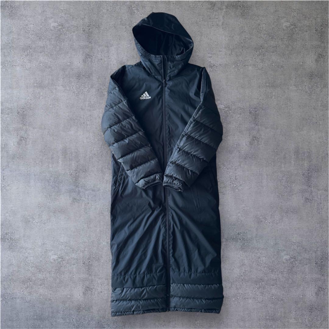 adidasベンチコート