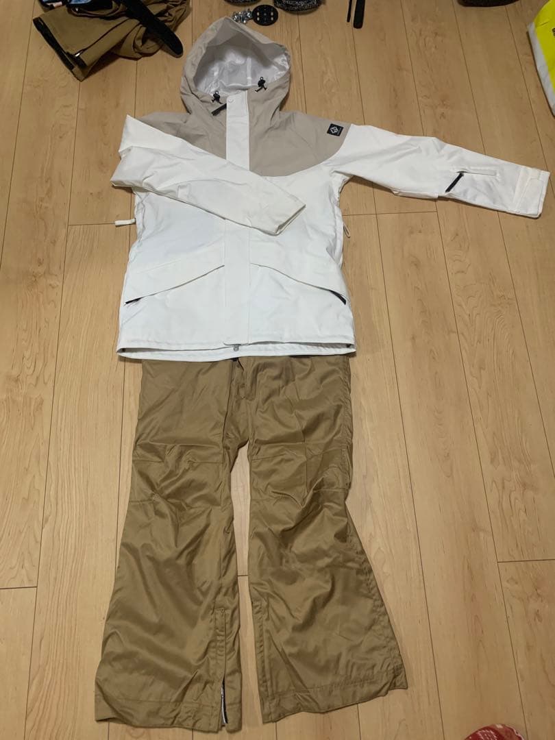 スノーボード女性用ウエア 上下