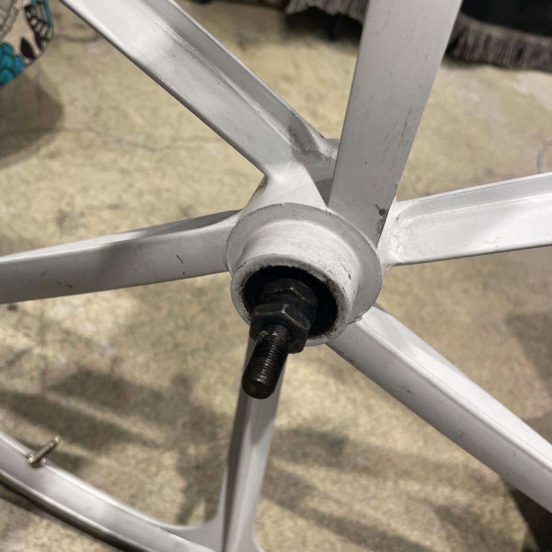 ピスト　フロントホイール　700c