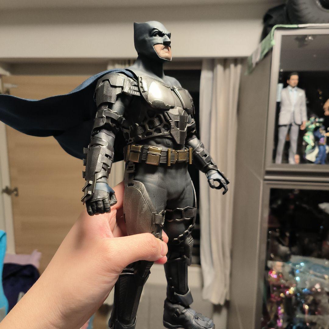 希少！　カスタム品　ホットトイズ　 『ザ・フラッシュ』バットマン＆バットサイクル