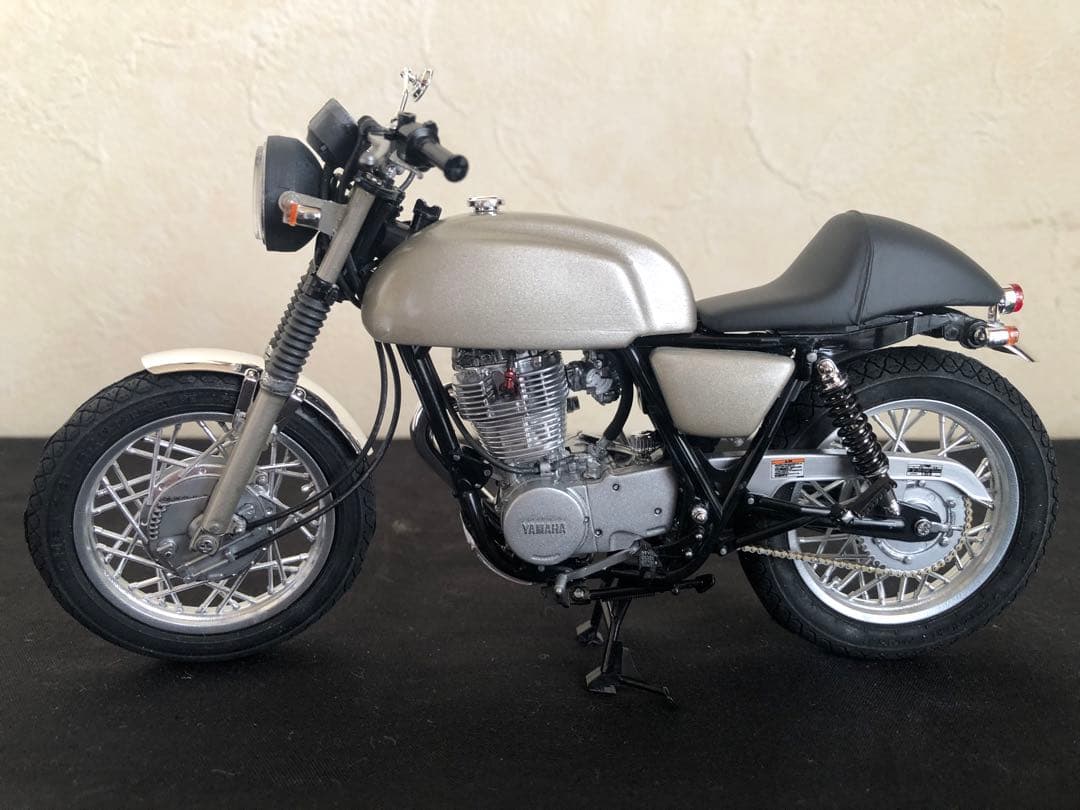 ヤマハSR400・特攻の拓-龍神 天羽時貞仕様プラモ完成品/ケース付付き