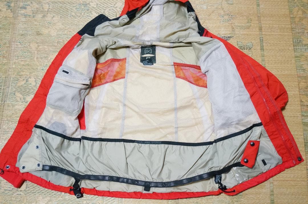 BURTONバートン最高モデル[AK]ウエア ダウンジャケットS