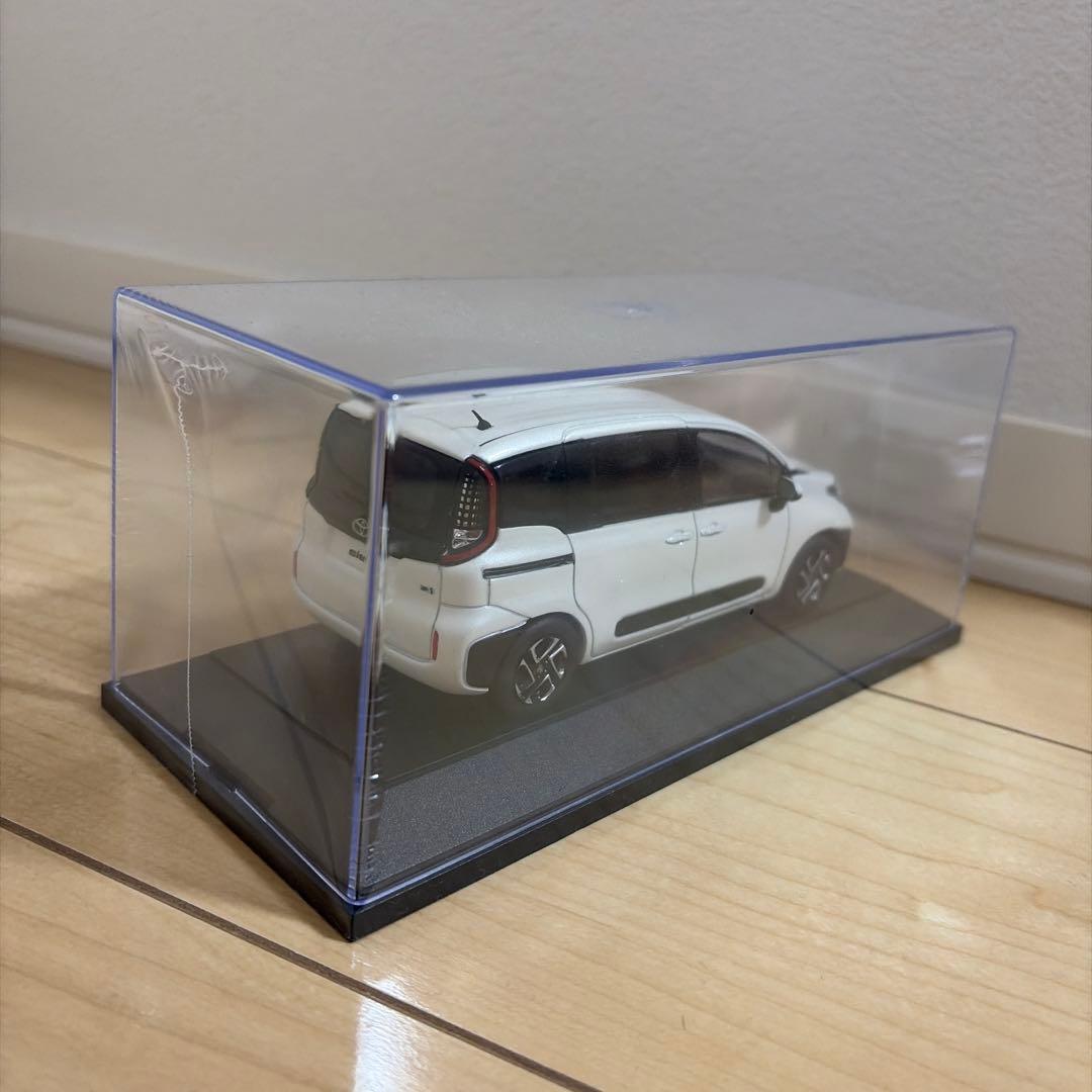 sienta シエンタ モデルカー カラーサンプル