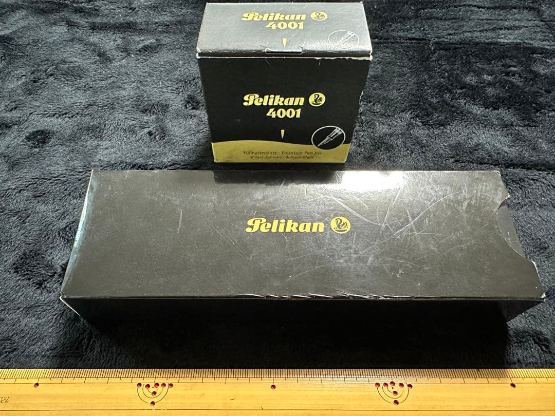 Pelikan 4001 インク瓶と万年筆ケース入りセット