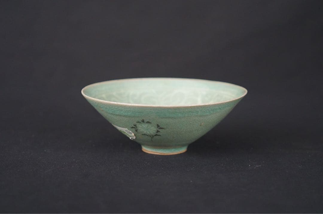 韓国人間文化財 柳海剛（柳根瀅）作 高麗青磁茶碗 共箱