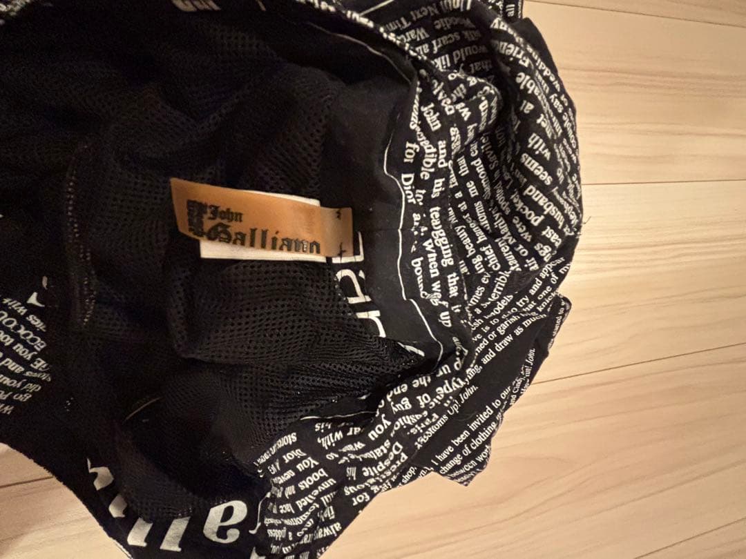 T*Y様 John Galliano ジョン ガリアーノ ニュースペーパー　　水