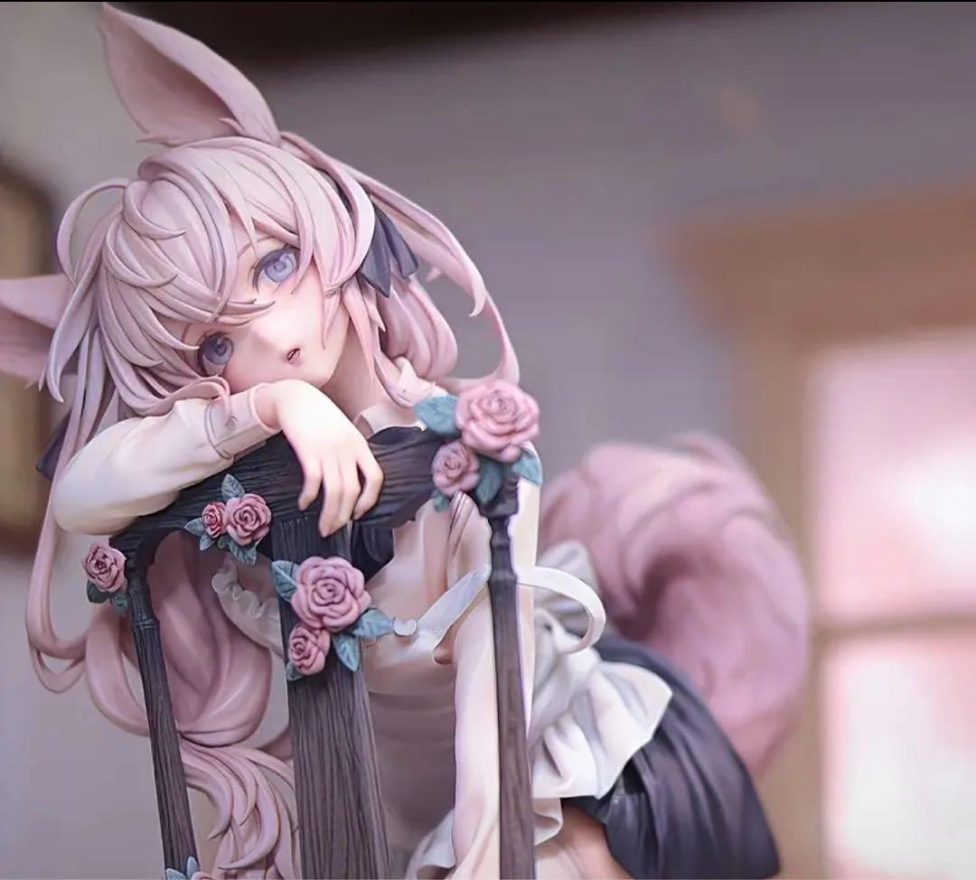 耳と尻尾のあるキャラクター フィギュア 21cm