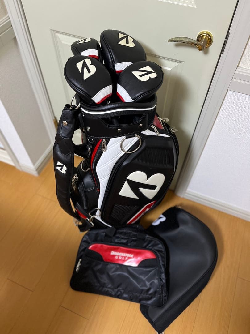 ブリヂストン　キャディーバック　 ヘッドカバーセット　ボストンバッグ