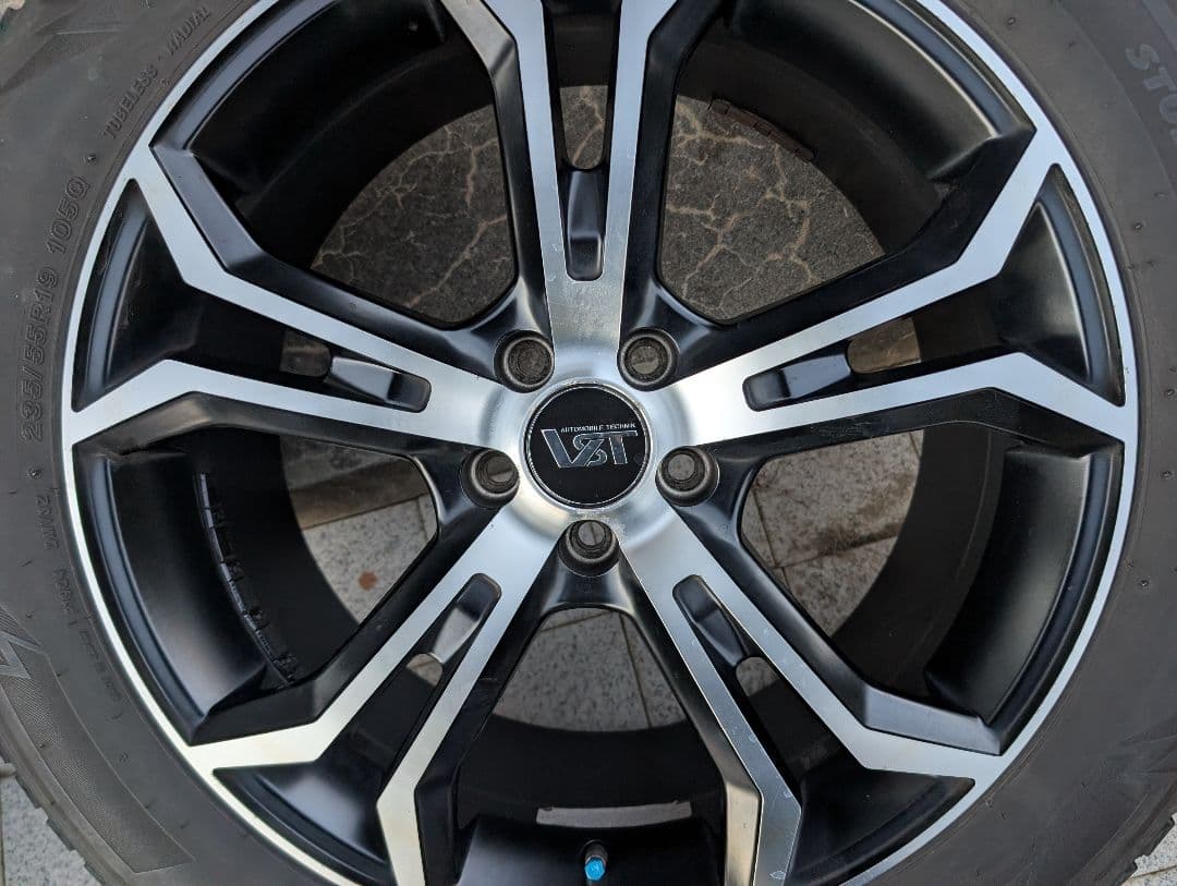 235 / 55 R19 スタッドレス　タイヤホイールセット