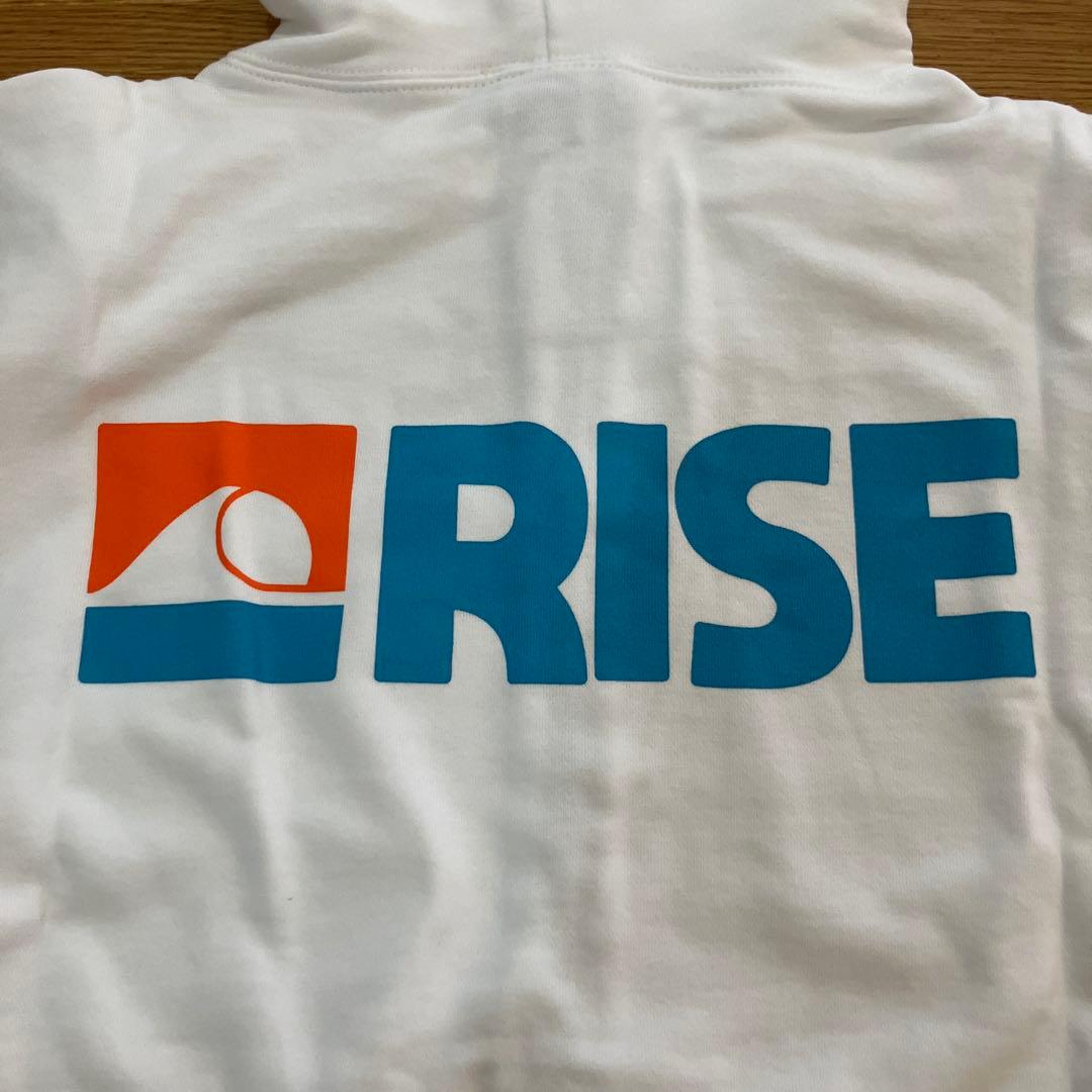RISE ホワイト フルジップパーカー