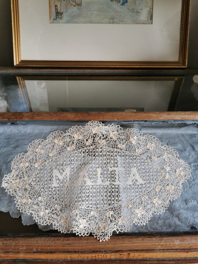 アンティーク マルチーズレース MALTA シルクボビン編ドイリー 小花＆リーフ