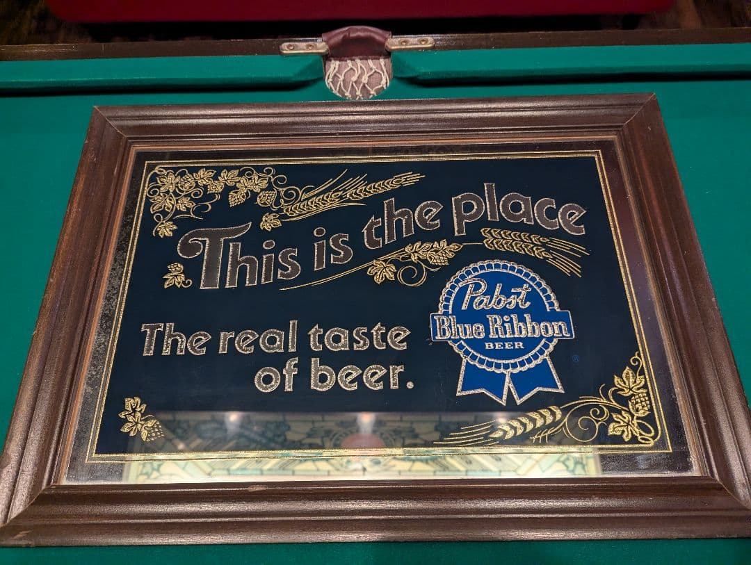 Pabst Blue Ribbon　パブミラー
