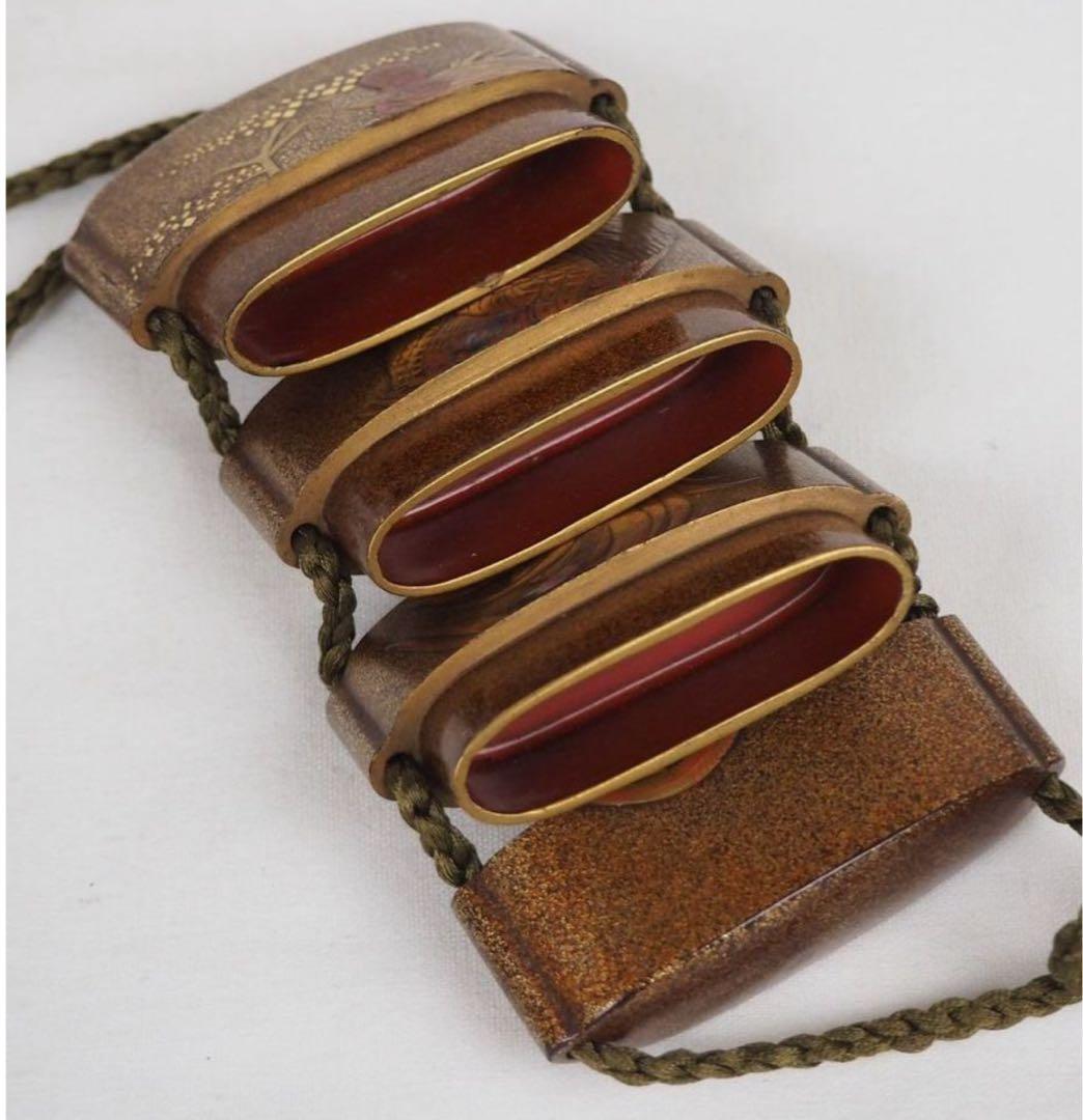 送料無料　江戸時代　極上品（在銘）本金梨子地螺鈿蒔絵 鶏図印籠 人物根付 木箱付