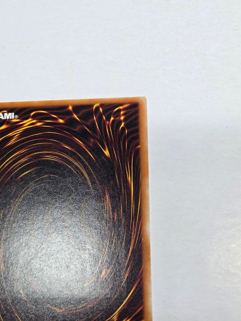 お*︎様 【準美品】遊戯王　 混沌の黒魔術師　レリーフ　アルティメットレア　30