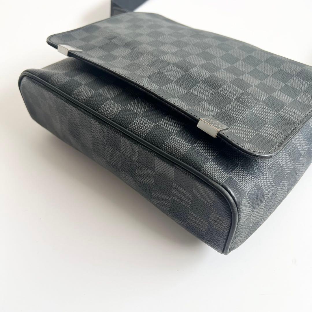 バッグ LOUIS VUITTON DISTRICT LOGO SHOULDER BAG