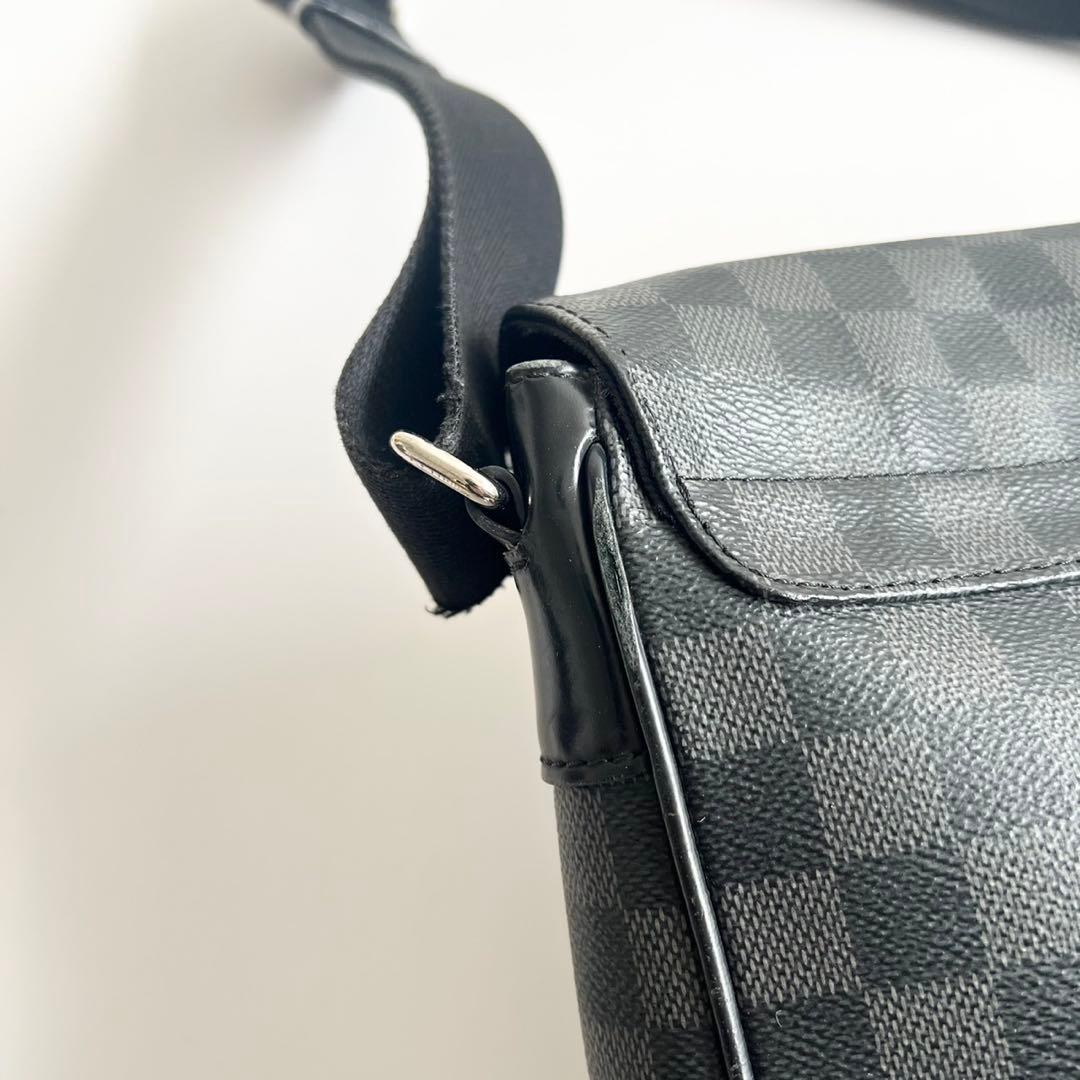 バッグ LOUIS VUITTON DISTRICT LOGO SHOULDER BAG
