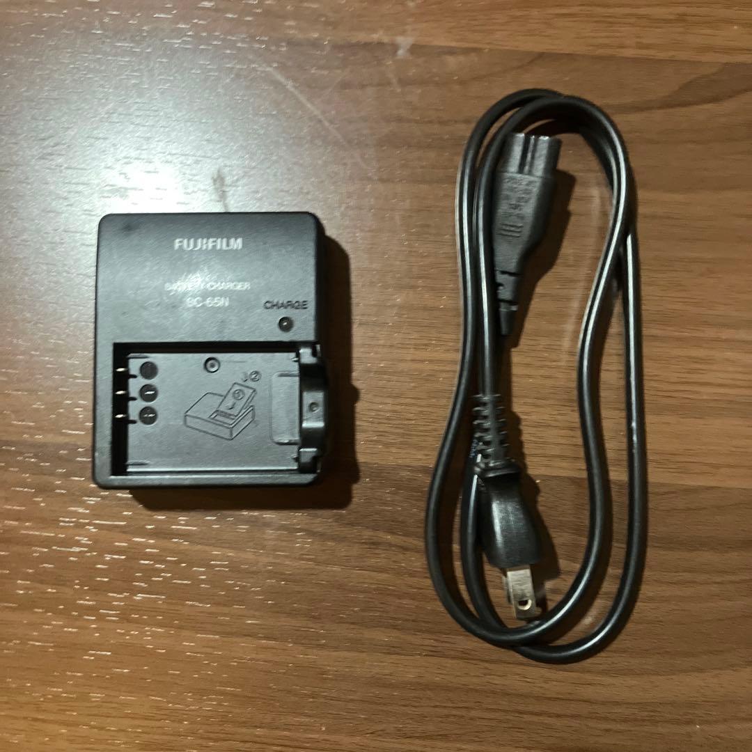 デジタルカメラ Fujifilm X70